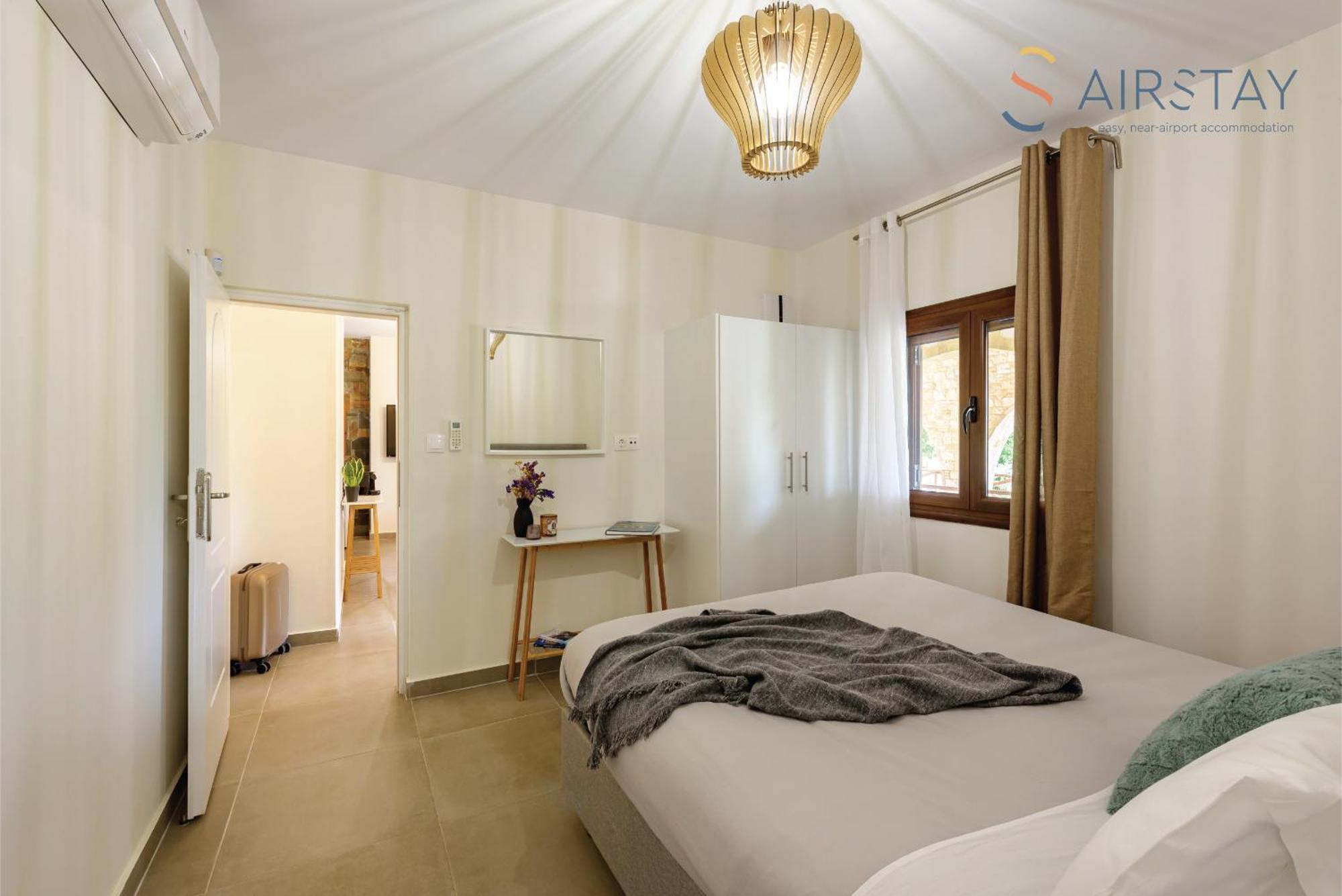 Ryze Apartments Airport By Airstay Artemida  Exterior photo