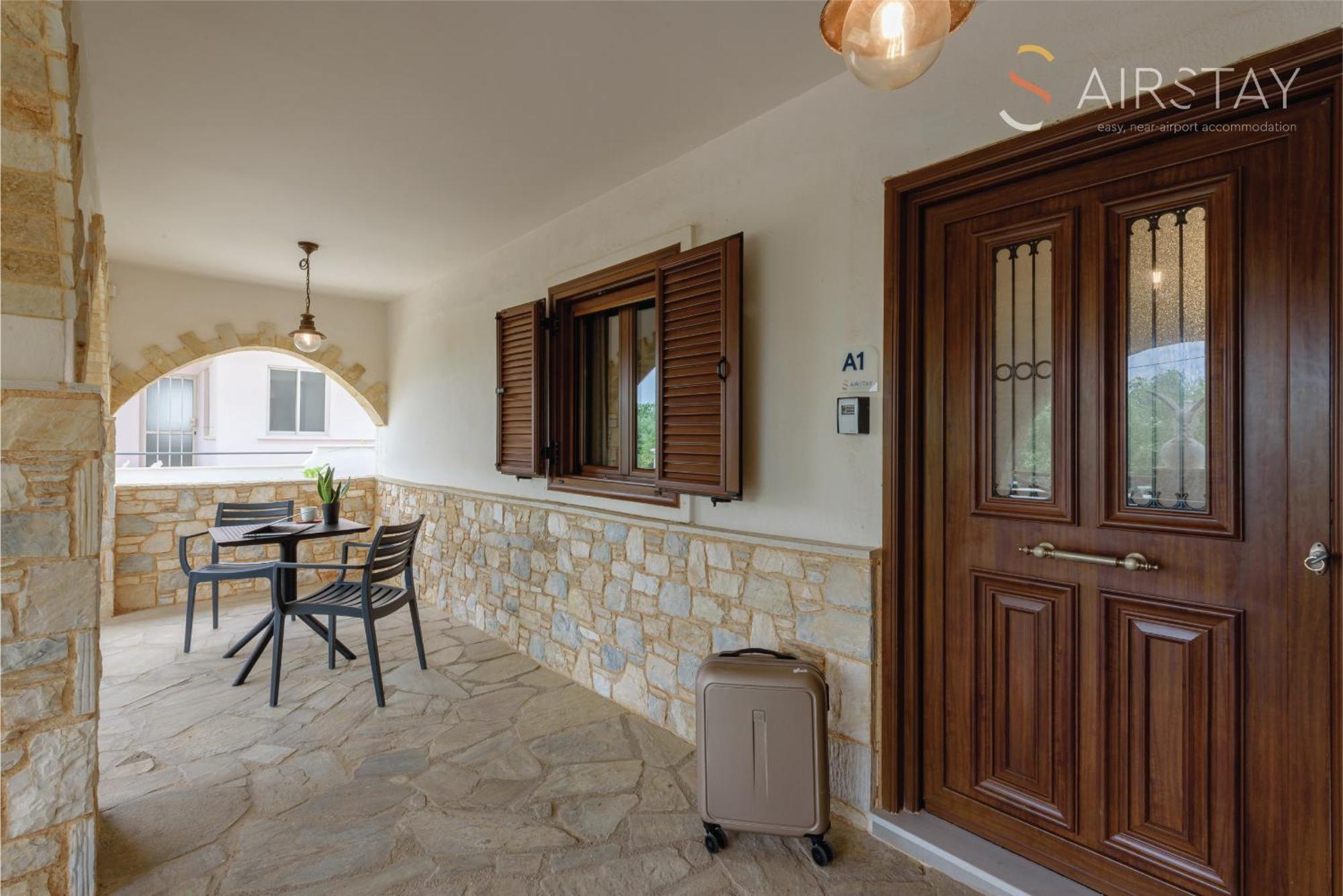 Ryze Apartments Airport By Airstay Artemida  Exterior photo